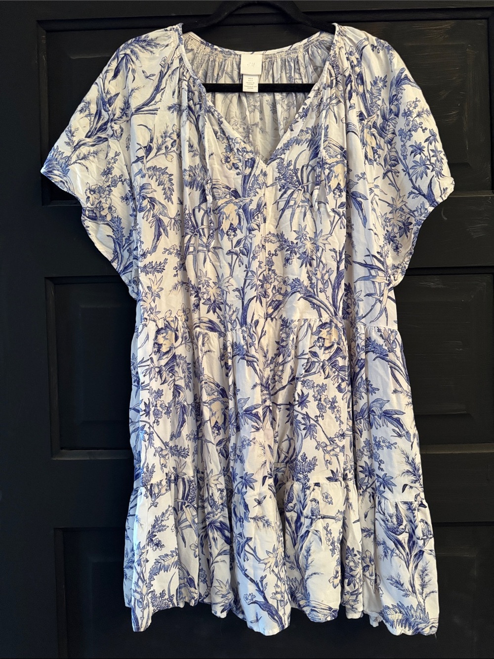 H&M White and Navy Toile Short sleeved Mini Dress